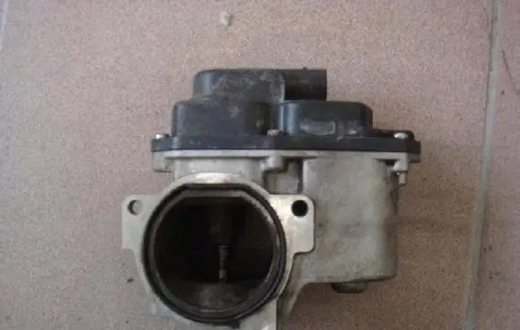 Volkswagen Transporter - Caravelle T5 EGR valve 03L131501Q