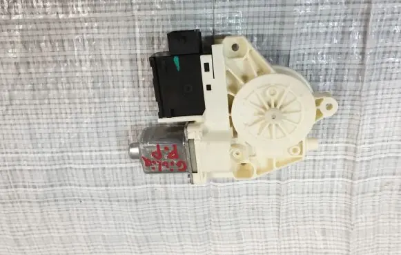 Alfa Romeo Giulia Front door window regulator motor