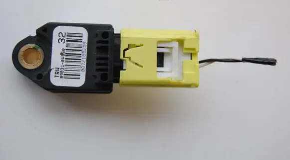 Toyota Avensis T270 Airbag deployment crash/impact sensor 898310W060