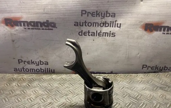 Iveco Daily 5th gen Piston with connecting rod