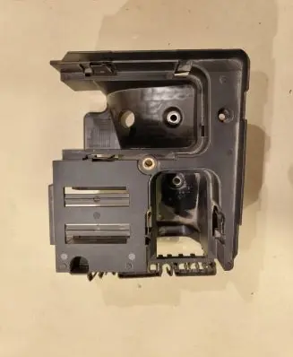 Volkswagen PASSAT CC Fuse box cover 1K0907361B