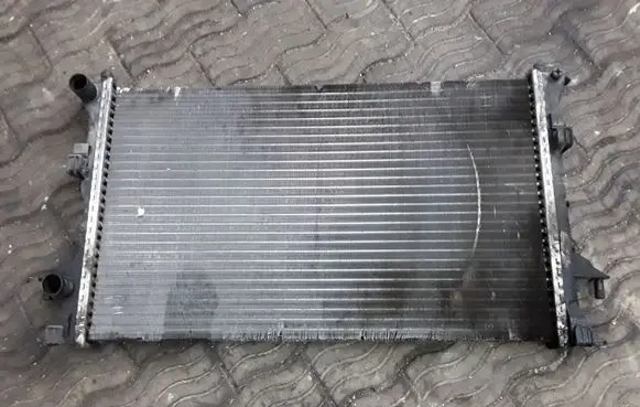 Renault Laguna II Coolant radiator 8200008764B 150710201F05