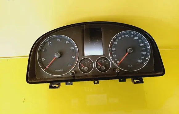 Volkswagen Touran I Speedometer (instrument cluster) 1T0920872E