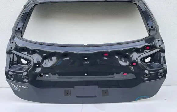 Tailgate/trunk/boot lid