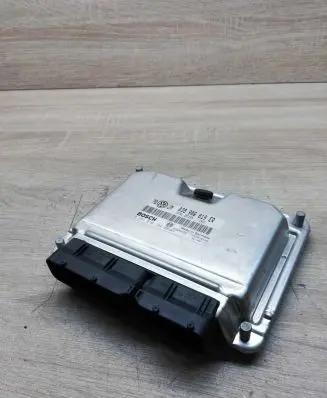 Volkswagen PASSAT B5 Engine control unit/module ECU 038906019er 0281010704