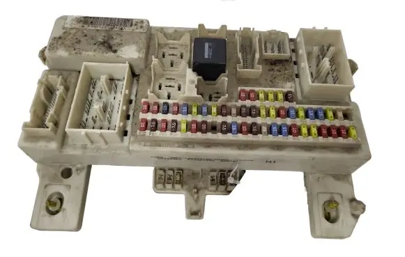 Ford C-MAX I Fuse module 3M5T14A073 3M5T14014 4K80199040618