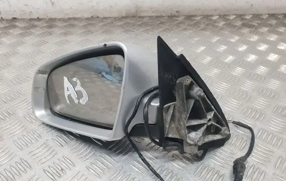 Audi A3 S3 8L Front door electric wing mirror 010681