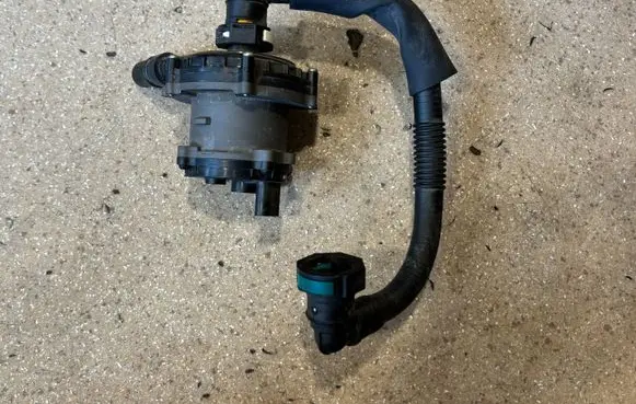 Hyundai Ioniq 5 Electric auxiliary coolant/water pump 375W5GI000