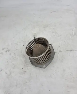 Mitsubishi Pajero Heater fan/blower