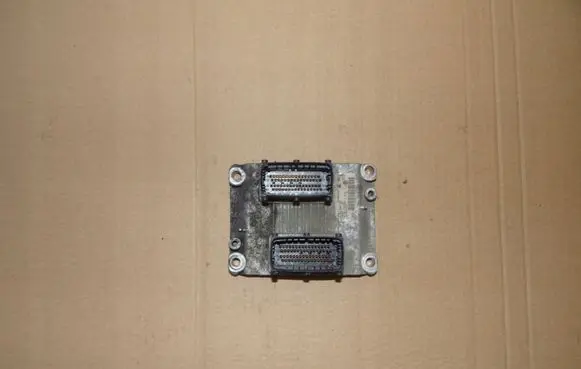 Fiat Punto (188) Engine control unit/module 0261204983