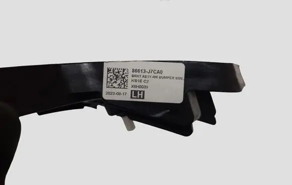 KIA Xceed Rear bumper mounting bracket 86613J7CA0
