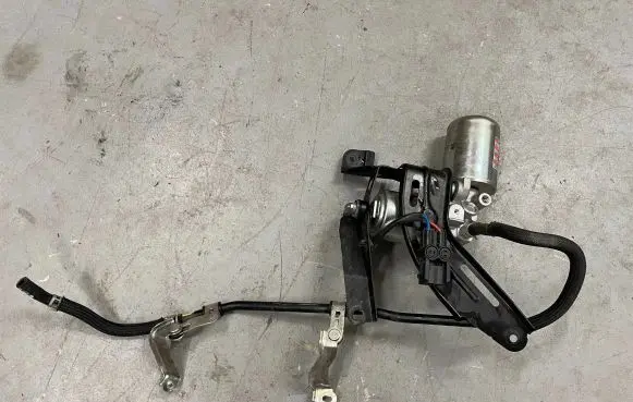 Toyota RAV 4 (XA50) Power steering pump 21212V717