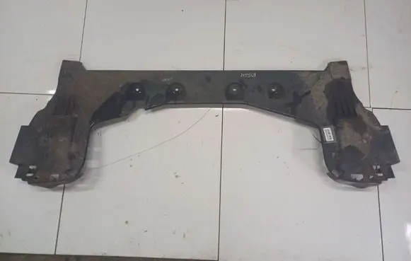 Engine splash shield/under tray