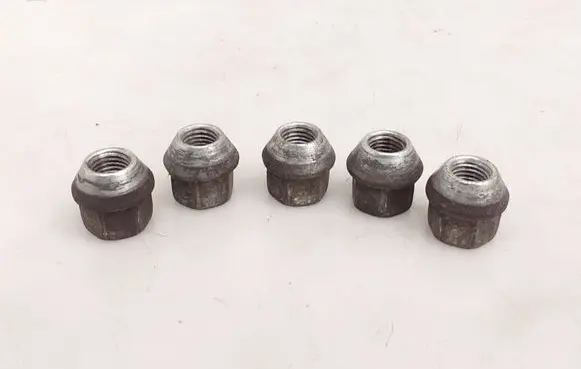 Opel Astra K Nuts/bolts 