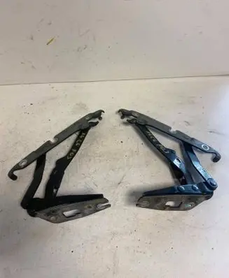Audi A6 S6 C6 4F Tailgate/trunk/boot hinge 4F5827302A 4F5827301A 52669