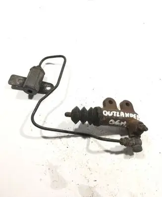 Mitsubishi Outlander Clutch slave cylinder 