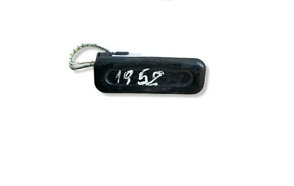 Peugeot 308 Tailgate/boot open switch button 6554PS