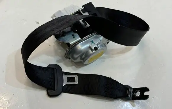 Audi A4 S4 B9 8W Rear seatbelt 8W0857806B