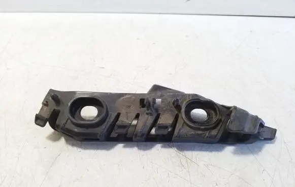 Volkswagen PASSAT B8 Front bumper mounting bracket 3G0807050