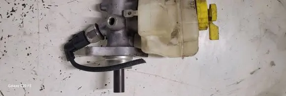 Porsche Cayenne (9PA) Master brake cylinder 133W6JT8