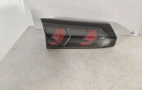 Peugeot 2008 II Tailgate rear/tail lights 9825957580