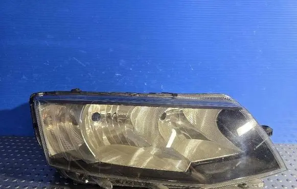 Skoda Octavia Mk3 (5E) Headlight/headlamp 5E1941018
