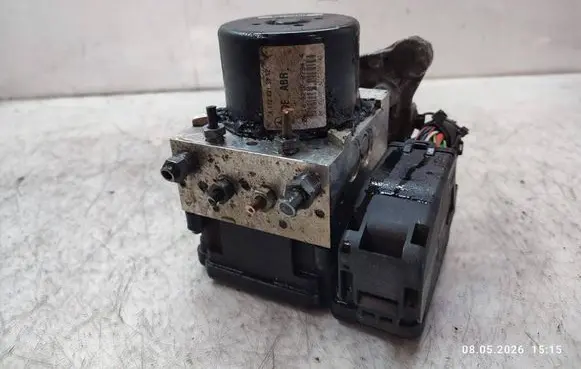 Mercedes-Benz C W204 ABS Pump A1724313812