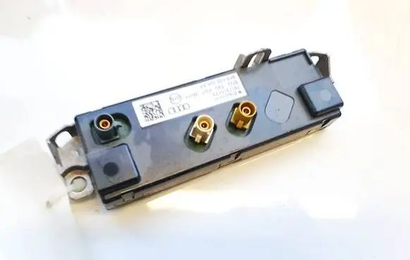 Audi A4 S4 B8 8K Antenna control unit 8K5035225AA 7617310173
