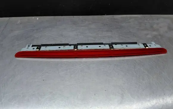 Audi A6 S6 C6 4F Third/center stoplight 4F9945097