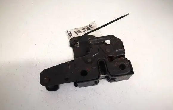 Engine bonnet/hood lock/catch