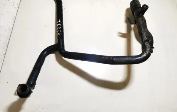Audi A4 S4 B5 8D Engine coolant pipe/hose