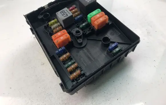 Audi A3 S3 8P Fuse box set 1K0937125A