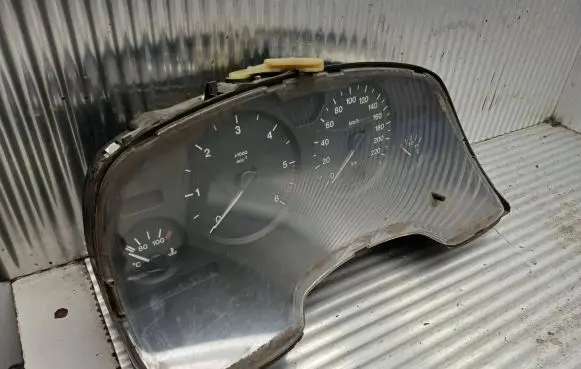 Opel Zafira A Speedometer (instrument cluster) 24419561hu 1008072001182 0H1996T777