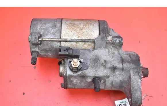 Toyota Yaris Verso Starter motor 2810033040