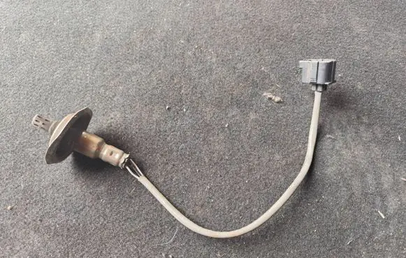 Mitsubishi Space Star Lambda probe sensor 0ZA639M11 OZA639-M11