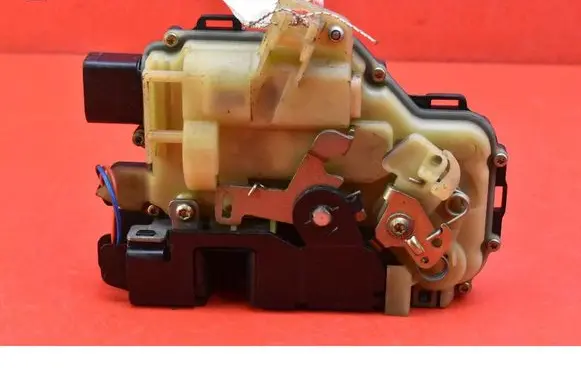 Seat Leon (1P) Front door lock 3B1837016AD