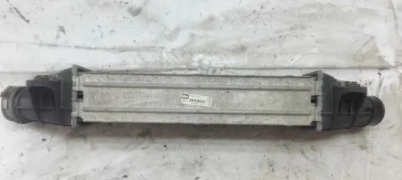 Ford Mondeo Mk III Intercooler radiator 868963a