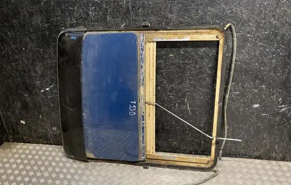 Mercedes-Benz 250 280 W108 Sunroof set