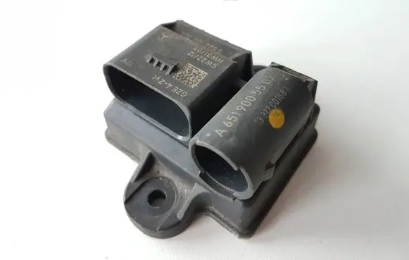Mercedes-Benz E W212 Glow plug pre-heat relay A6519005502 13312001881