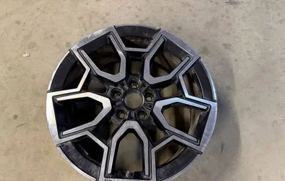 R19 alloy rim