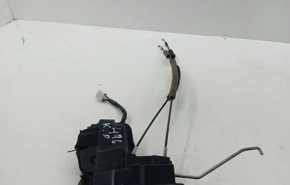 Mazda CX-7 Front door lock