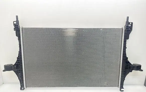 Volvo XC40 Coolant radiator P32339782 32339782