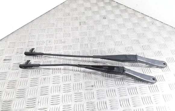 Opel Astra H Front wiper blade arm