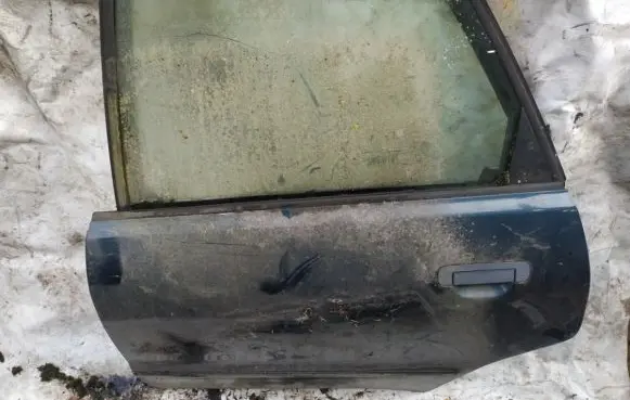 Audi A4 S4 B5 8D Rear door