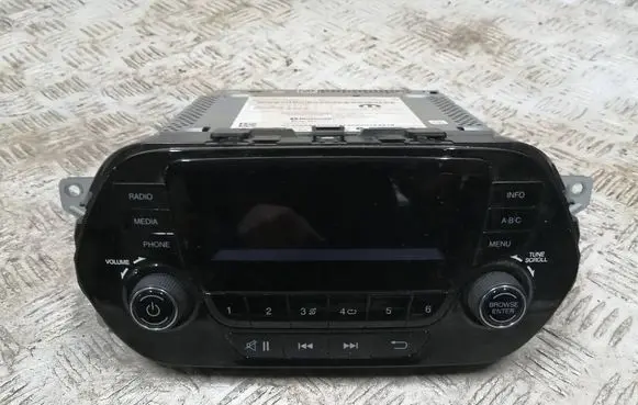Fiat Tipo Radio/CD/DVD/GPS head unit 10R047280 07356542550