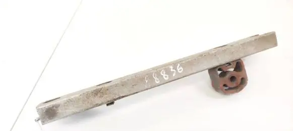 Jaguar XF Engine mount bracket