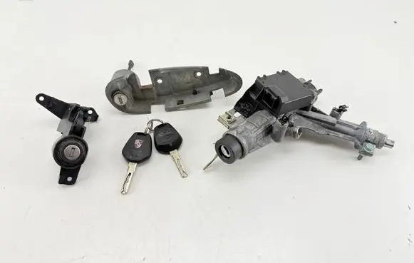 Porsche Boxster 986 Lock set 99634701706