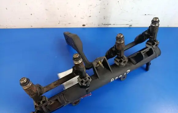 Fuel main line pipe
