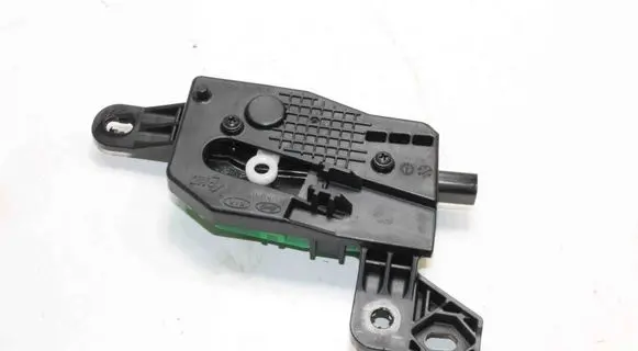 Hyundai i30 Fuel tank cap lock 