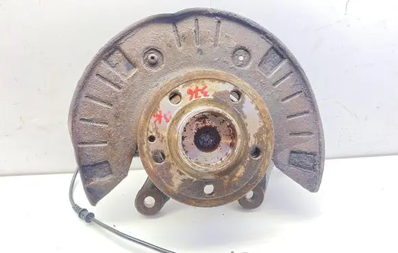 Front wheel hub